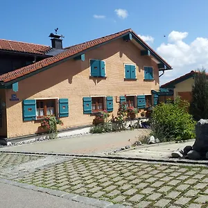  Apartment Gästehaus-einkehr